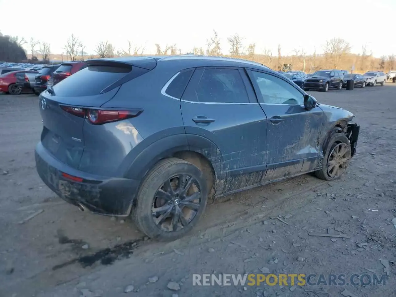 3 Photograph of a damaged car 3MVDMBCL8NM435374 MAZDA CX30 2022