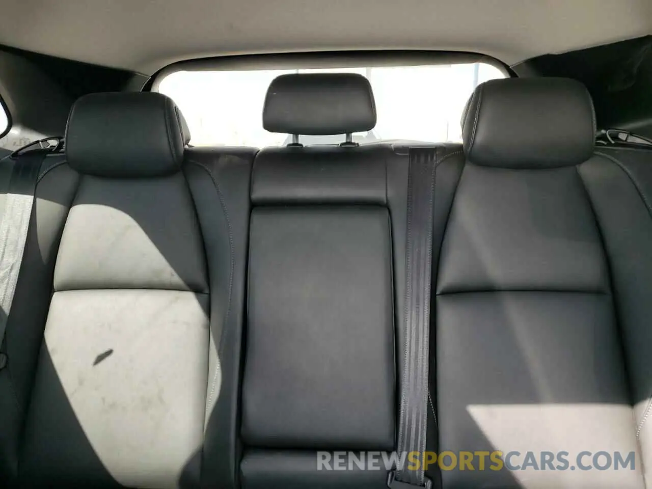 10 Photograph of a damaged car 3MVDMBCL9NM407843 MAZDA CX30 2022