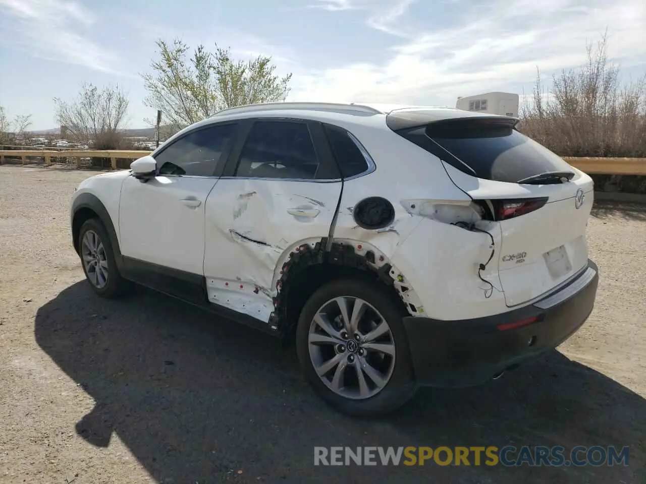 2 Photograph of a damaged car 3MVDMBCL9NM407843 MAZDA CX30 2022