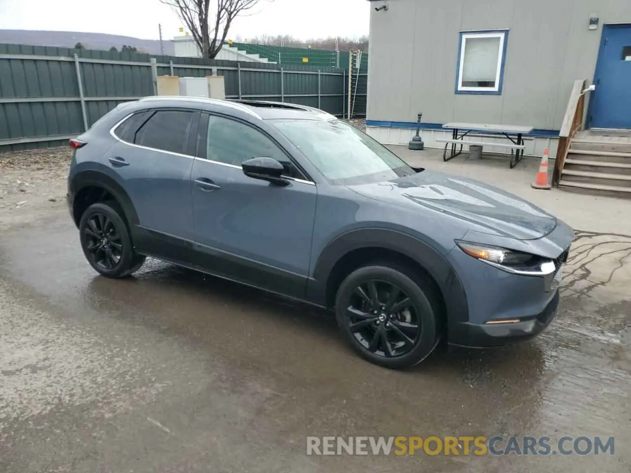 4 Photograph of a damaged car 3MVDMBCL9NM423198 MAZDA CX30 2022