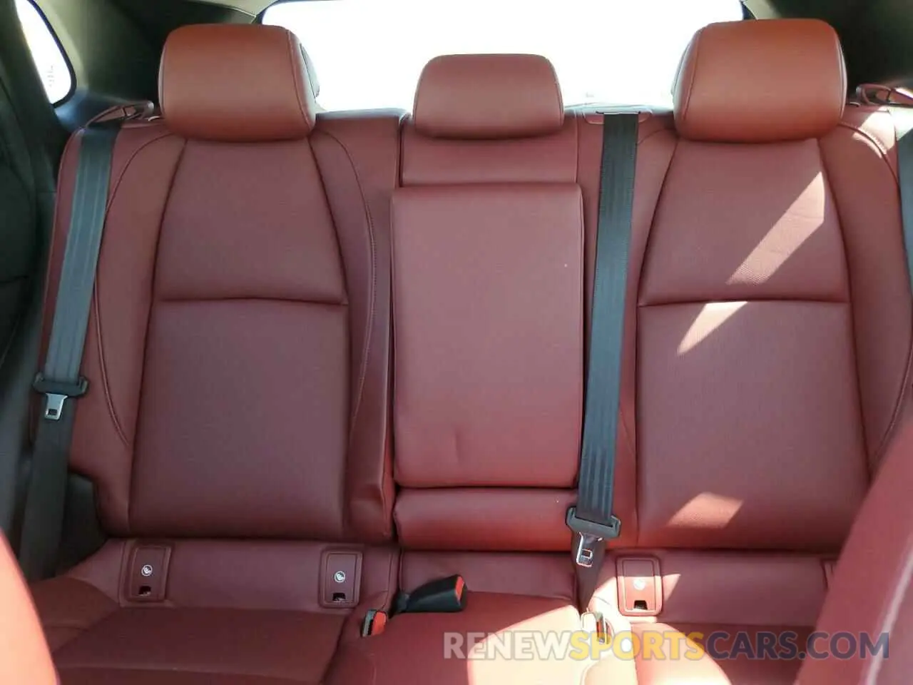 10 Photograph of a damaged car 3MVDMBCL9NM433987 MAZDA CX30 2022