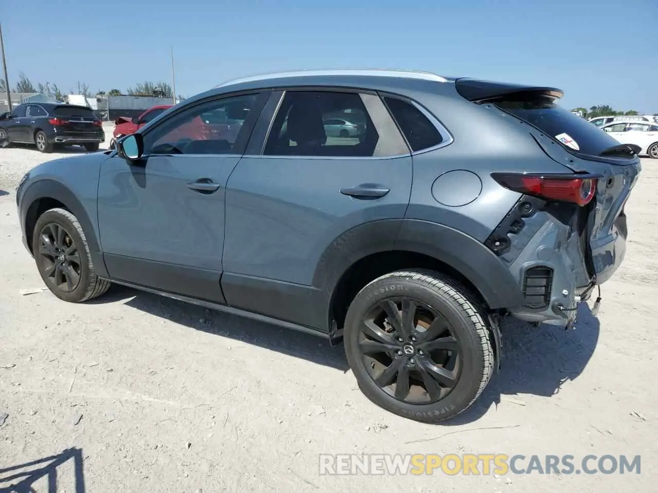 2 Photograph of a damaged car 3MVDMBCL9NM433987 MAZDA CX30 2022
