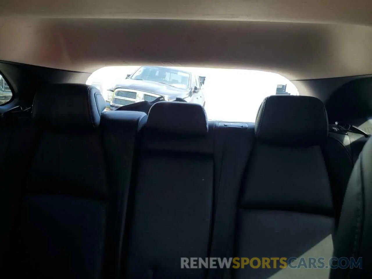 10 Photograph of a damaged car 3MVDMBCLXNM404384 MAZDA CX30 2022
