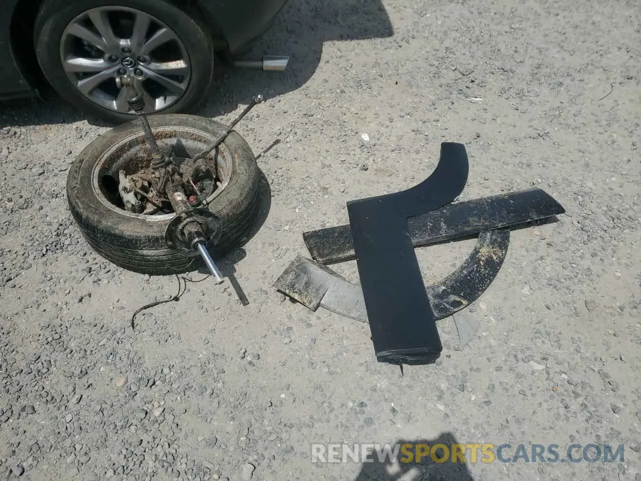 13 Photograph of a damaged car 3MVDMBDL2NM428998 MAZDA CX30 2022