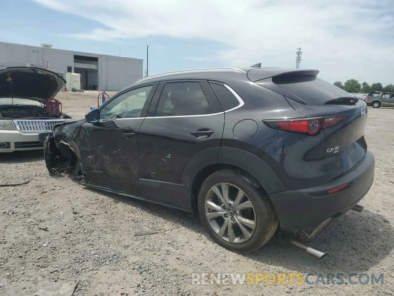 2 Photograph of a damaged car 3MVDMBDL2NM428998 MAZDA CX30 2022