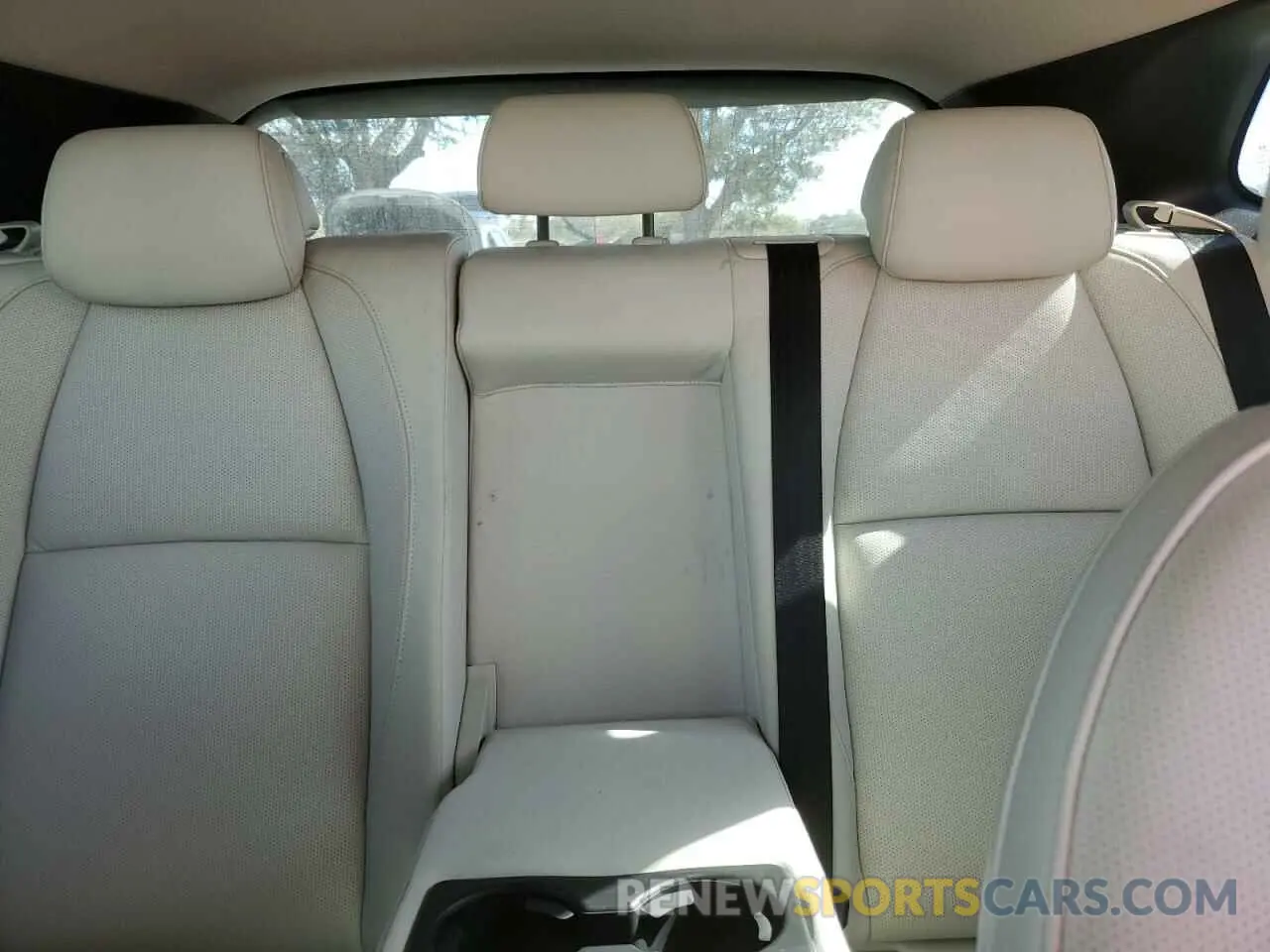 10 Photograph of a damaged car 3MVDMBDL2NM450693 MAZDA CX30 2022