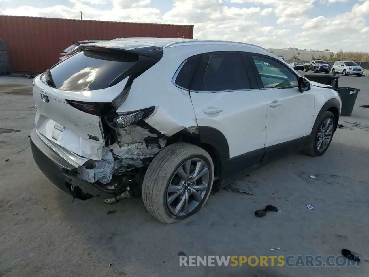 3 Photograph of a damaged car 3MVDMBDL2NM450693 MAZDA CX30 2022