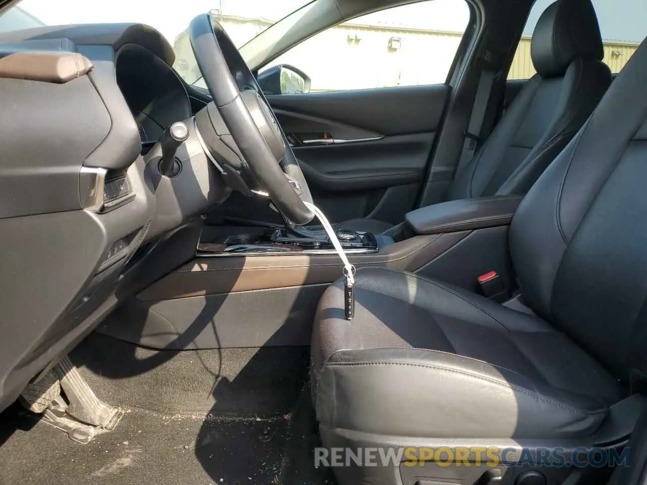 7 Photograph of a damaged car 3MVDMBDL3NM404404 MAZDA CX30 2022