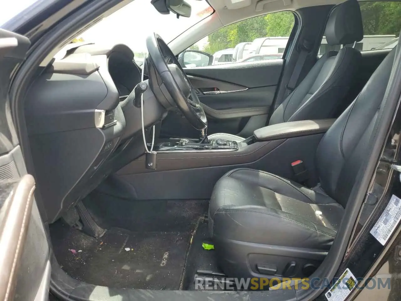 7 Photograph of a damaged car 3MVDMBDL4NM435158 MAZDA CX30 2022