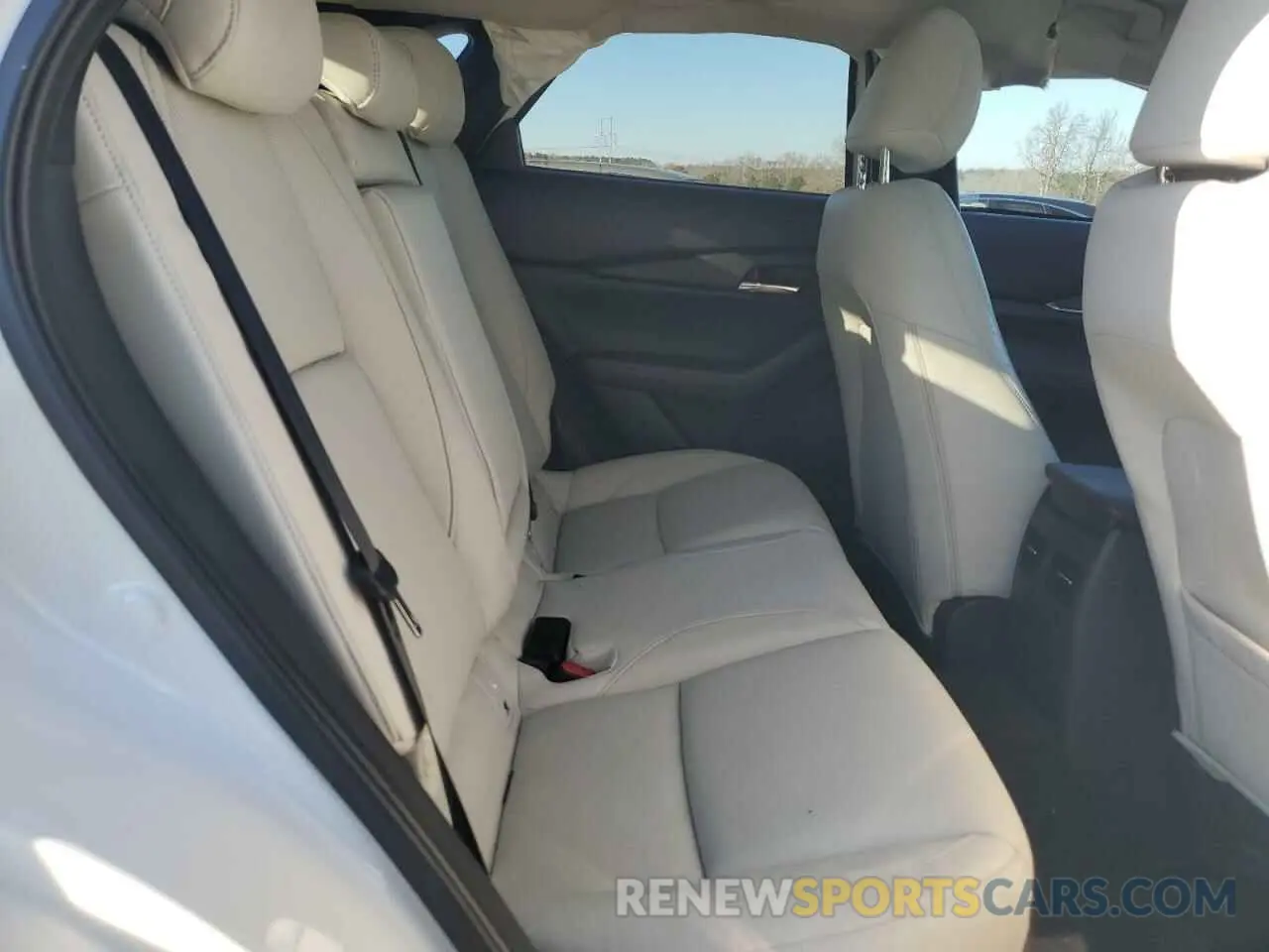 11 Photograph of a damaged car 3MVDMBDL8NM445479 MAZDA CX30 2022