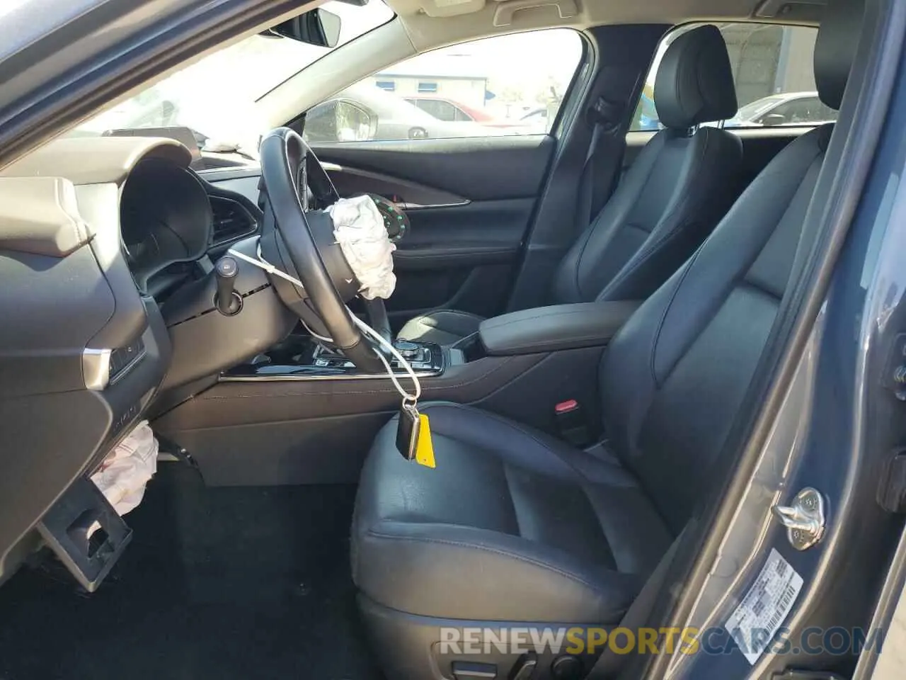 7 Photograph of a damaged car 3MVDMBDY1NM437977 MAZDA CX30 2022