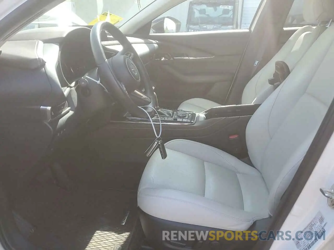 7 Photograph of a damaged car 3MVDMBDY4NM426830 MAZDA CX30 2022