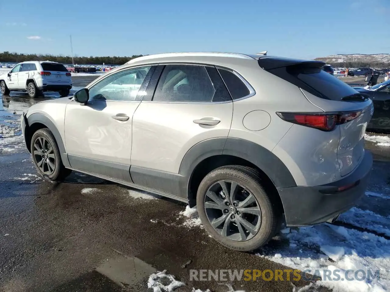 2 Photograph of a damaged car 3MVDMBEY2NM441115 MAZDA CX30 2022