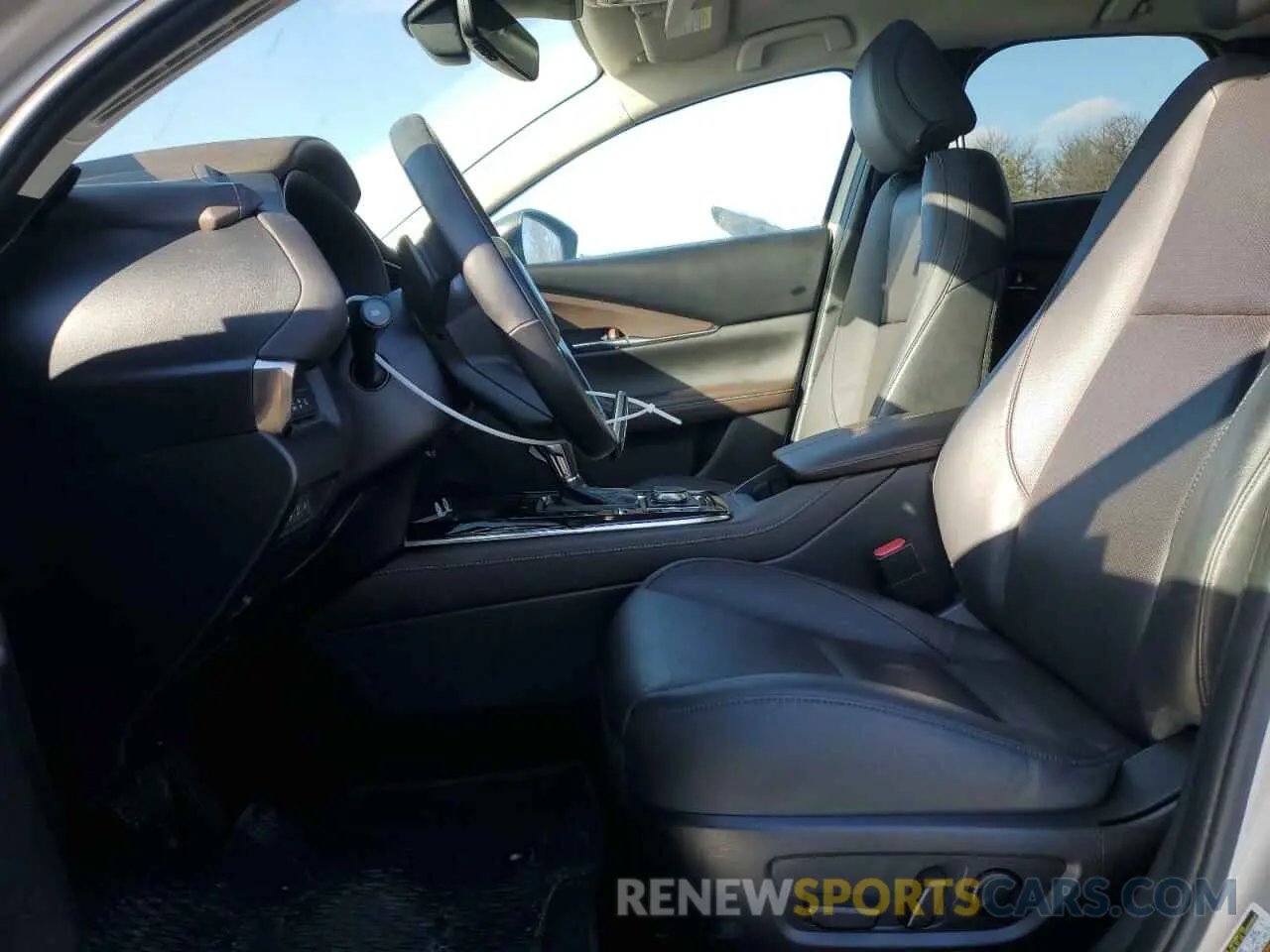 7 Photograph of a damaged car 3MVDMBEY2NM441115 MAZDA CX30 2022
