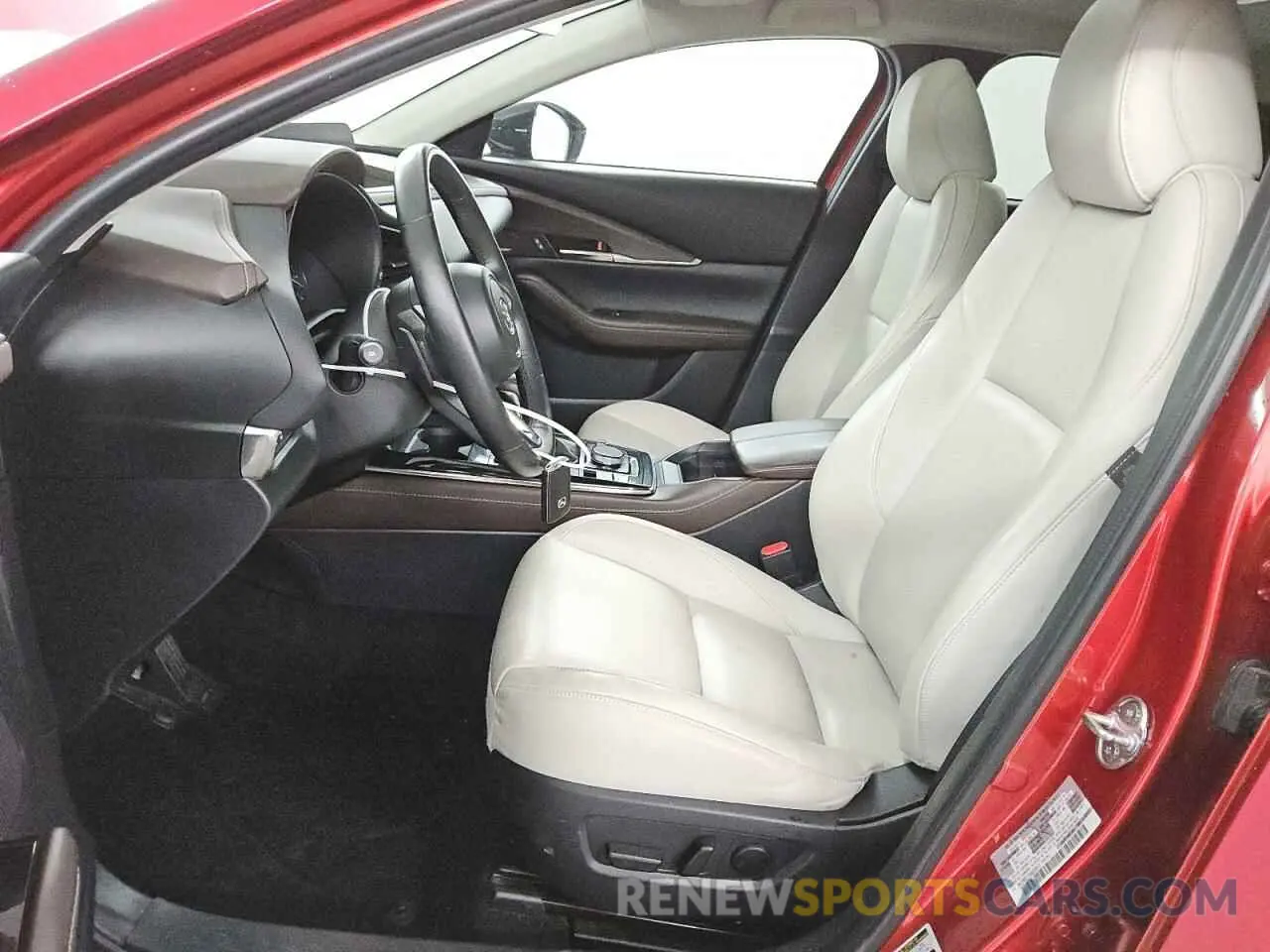 7 Photograph of a damaged car 3MVDMBEY2NM453913 MAZDA CX30 2022