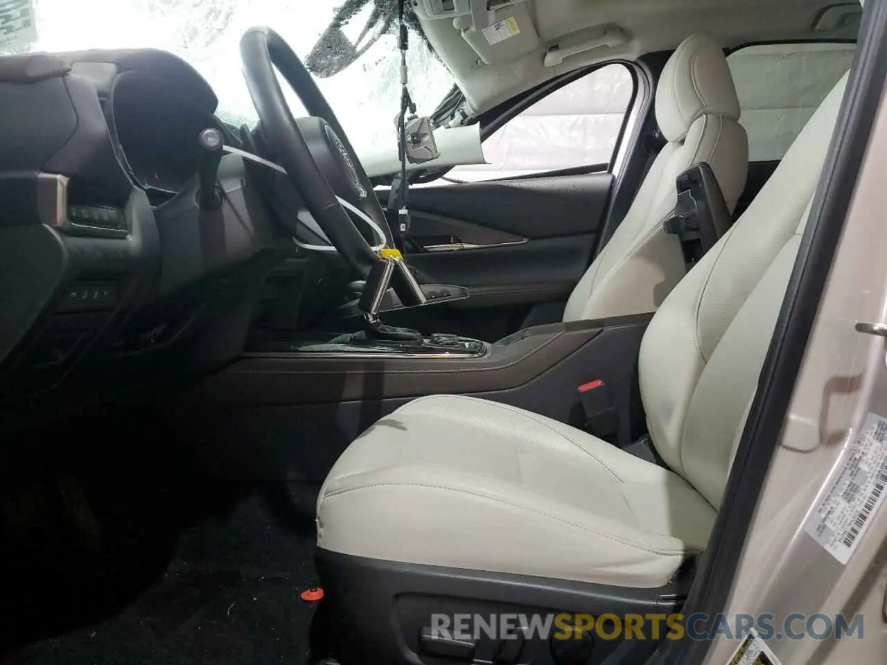 7 Photograph of a damaged car 3MVDMBEY7NM434435 MAZDA CX30 2022