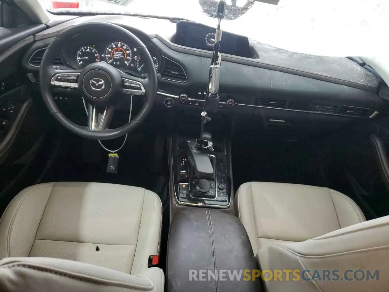 8 Photograph of a damaged car 3MVDMBEY7NM434435 MAZDA CX30 2022