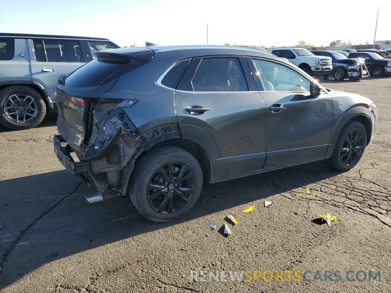 3 Photograph of a damaged car 3MVDMBEYXNM412364 MAZDA CX30 2022
