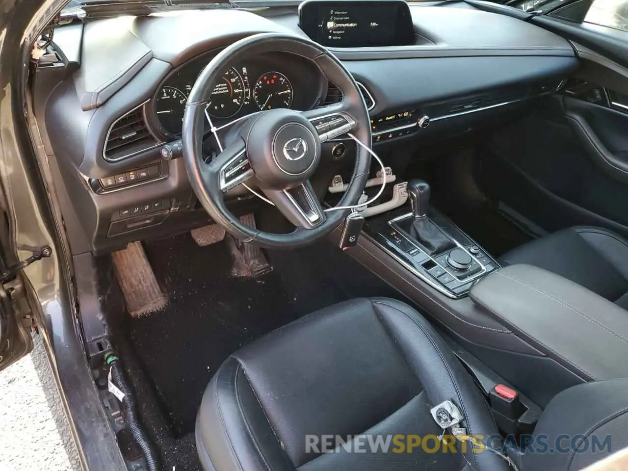 8 Photograph of a damaged car 3MVDMBEYXNM412364 MAZDA CX30 2022