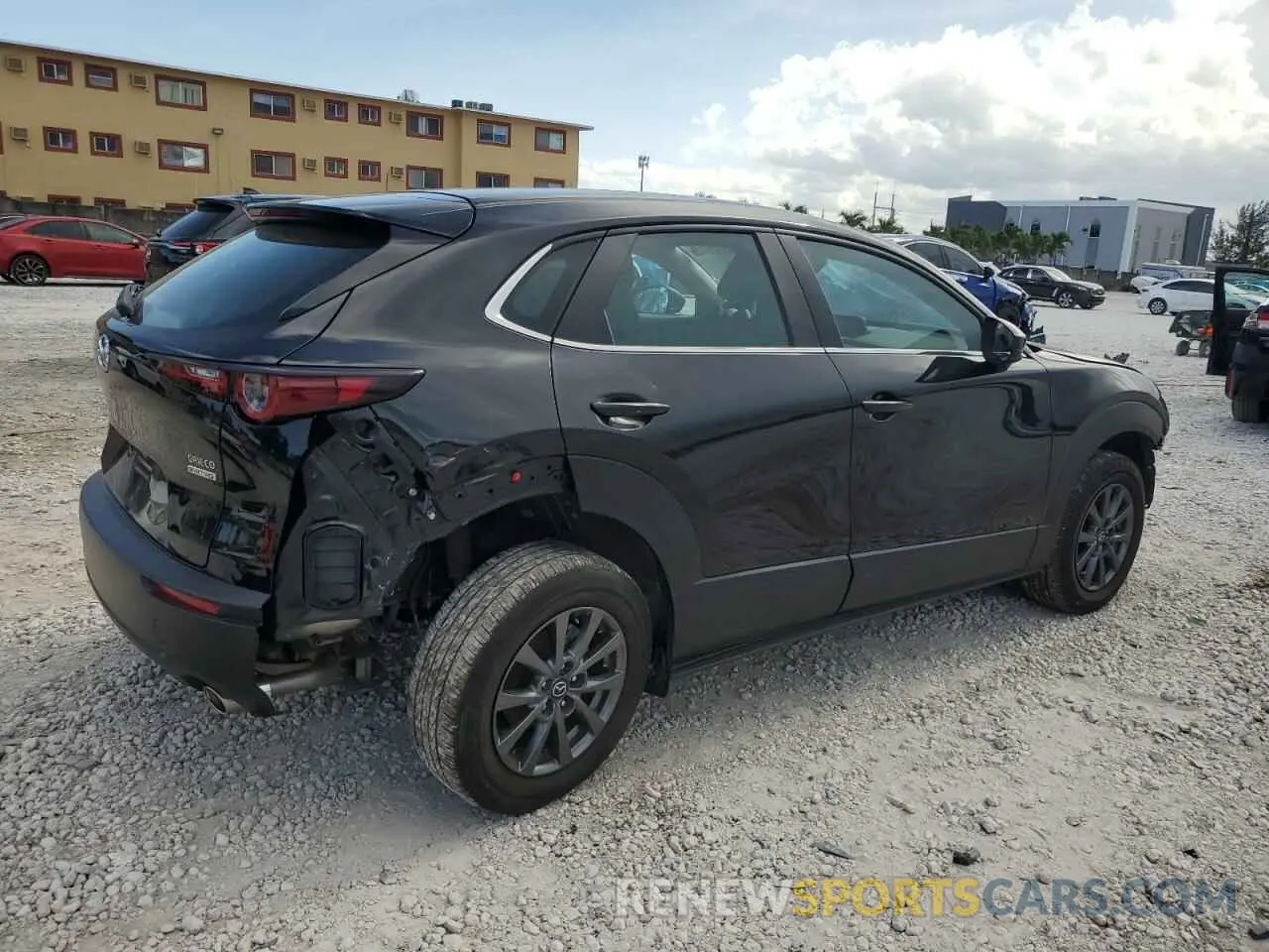 3 Photograph of a damaged car 3MVDMBAM1PM537694 MAZDA CX30 2023