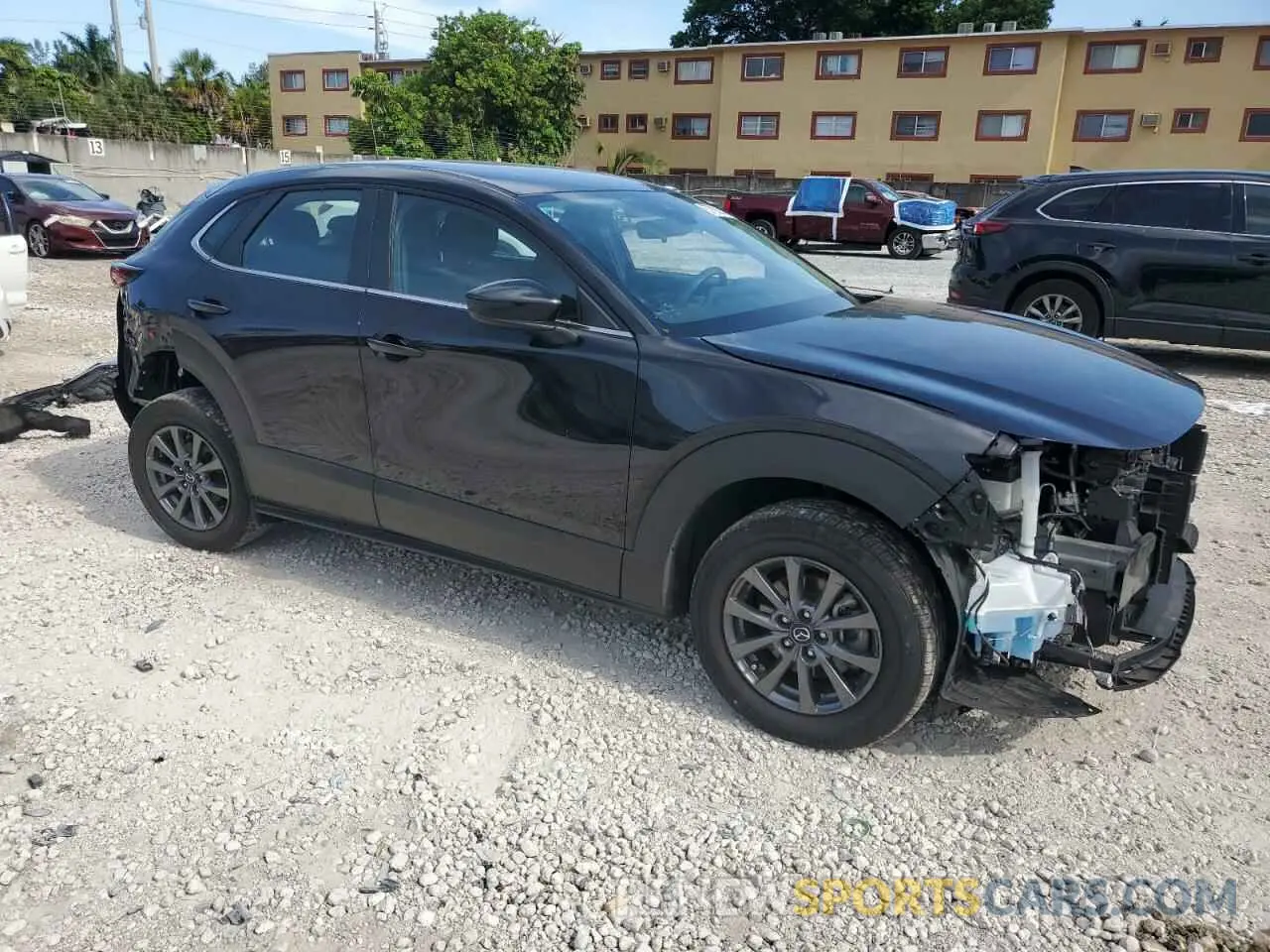 4 Photograph of a damaged car 3MVDMBAM1PM537694 MAZDA CX30 2023