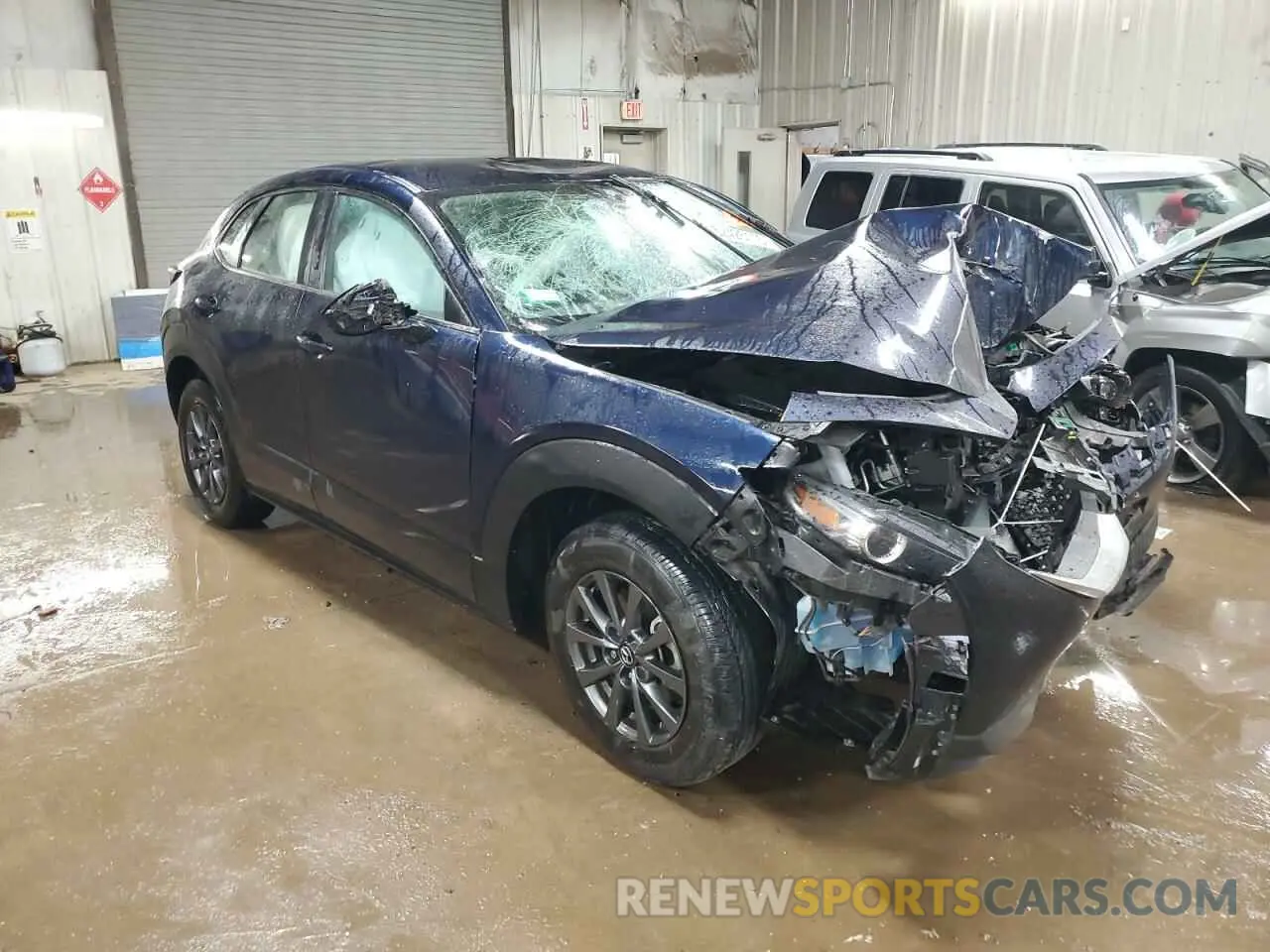 4 Photograph of a damaged car 3MVDMBAM1PM565897 MAZDA CX30 2023