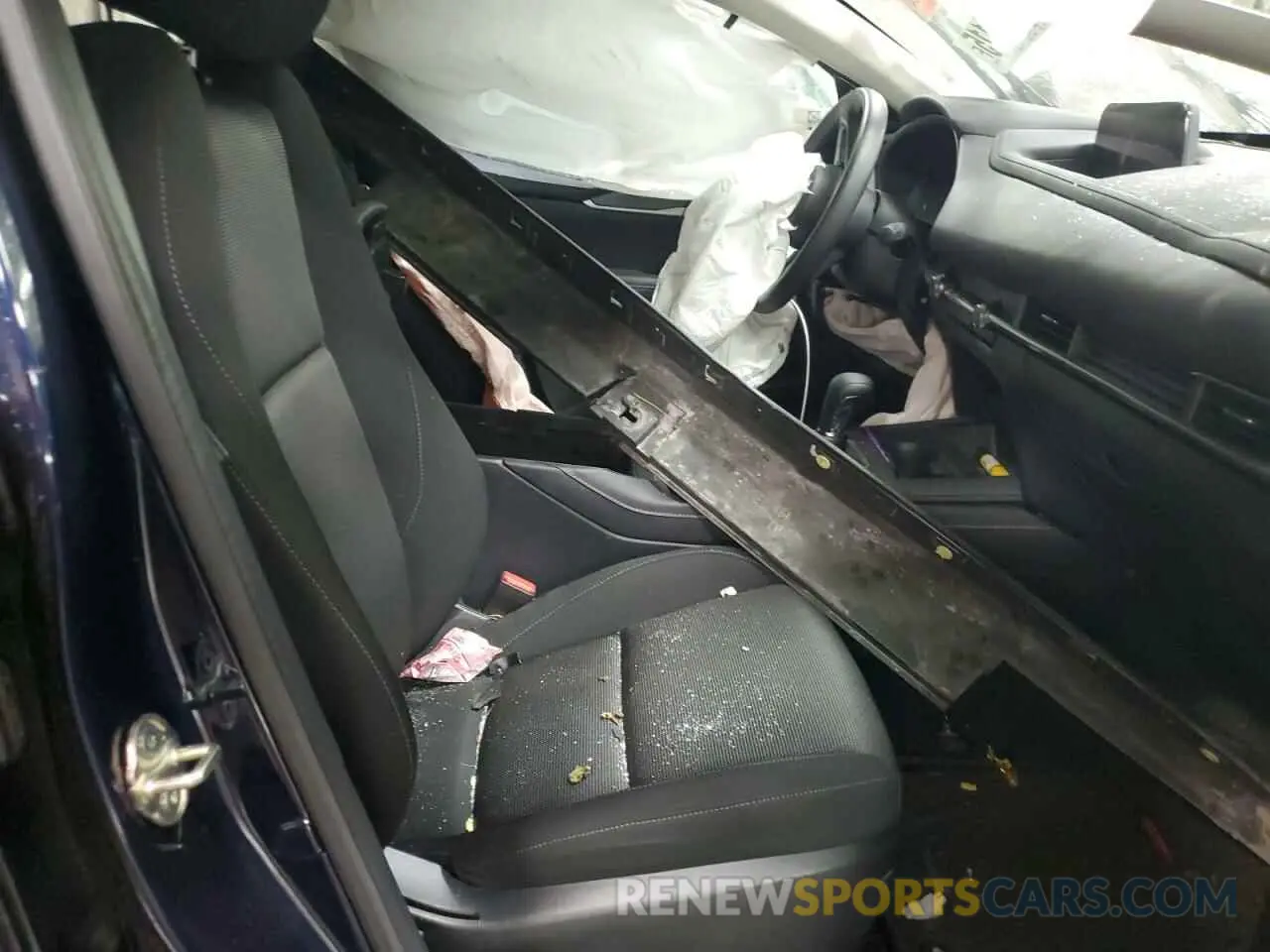 7 Photograph of a damaged car 3MVDMBAM1PM565897 MAZDA CX30 2023
