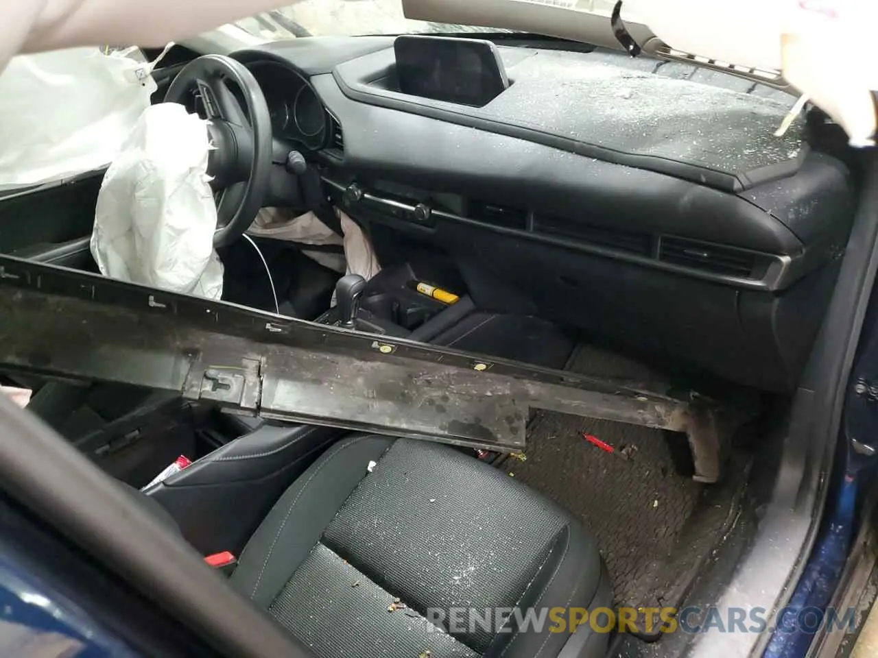 8 Photograph of a damaged car 3MVDMBAM1PM565897 MAZDA CX30 2023