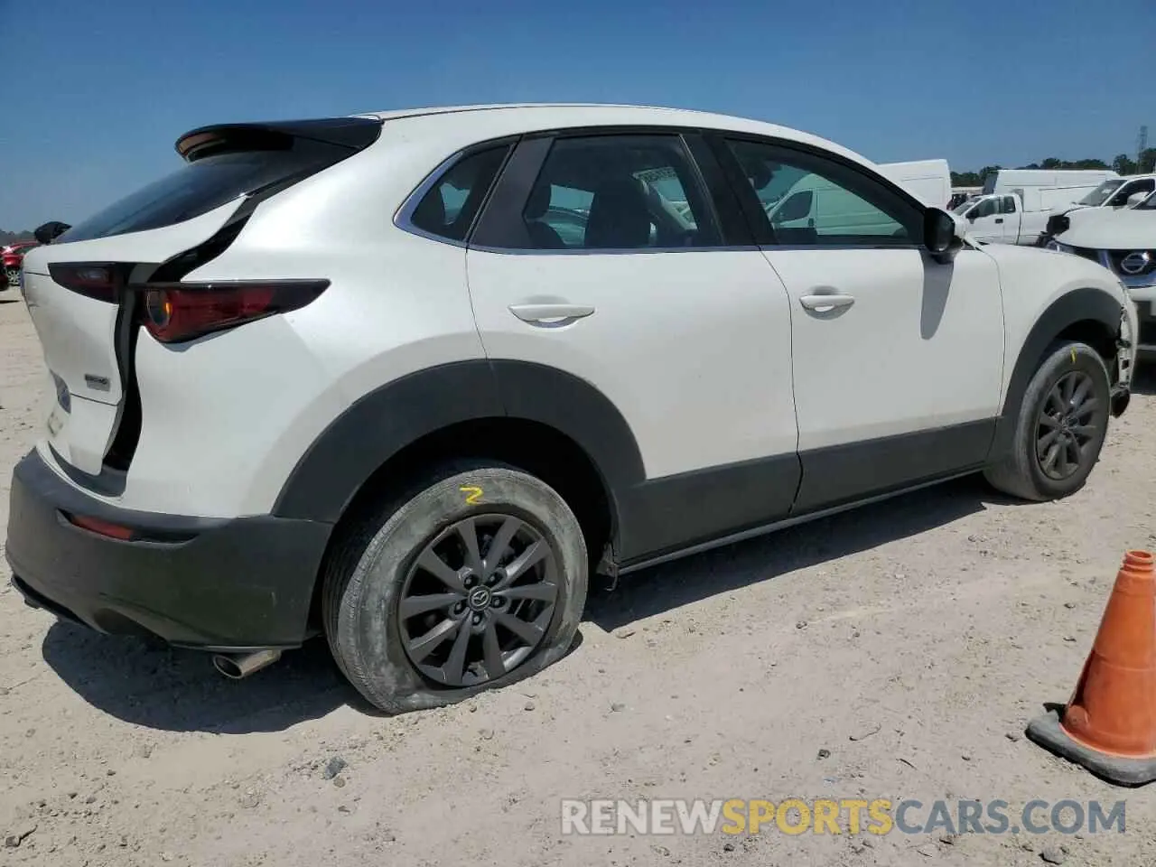 3 Photograph of a damaged car 3MVDMBAM3PM575394 MAZDA CX30 2023