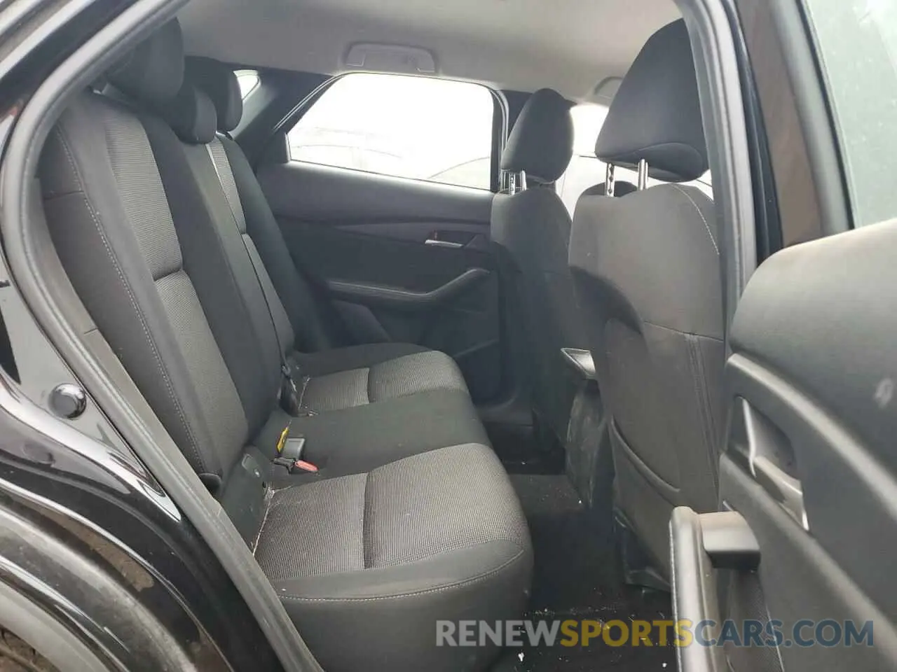 10 Photograph of a damaged car 3MVDMBAM6PM549095 MAZDA CX30 2023