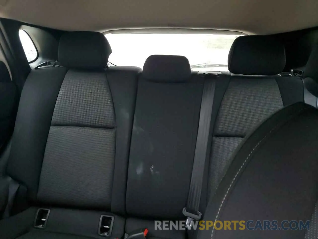 10 Photograph of a damaged car 3MVDMBAM6PM555236 MAZDA CX30 2023