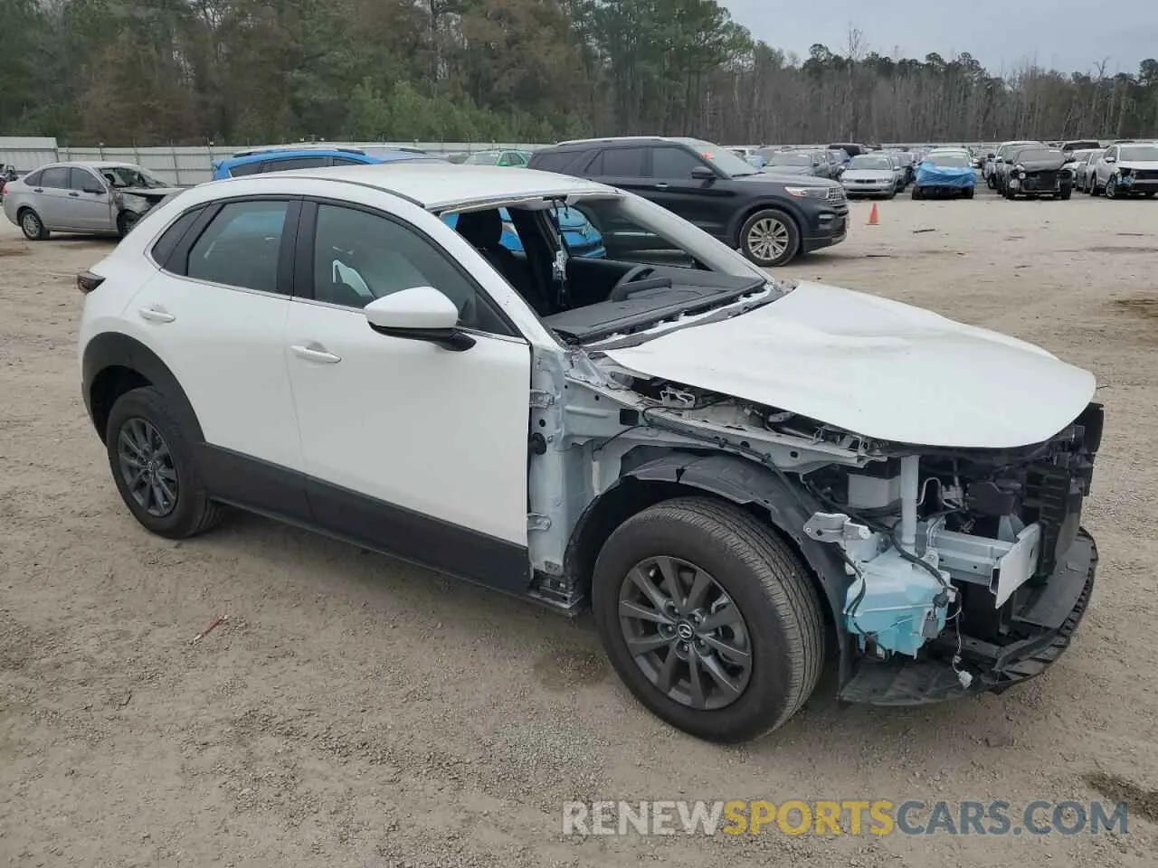 4 Photograph of a damaged car 3MVDMBAM6PM555236 MAZDA CX30 2023