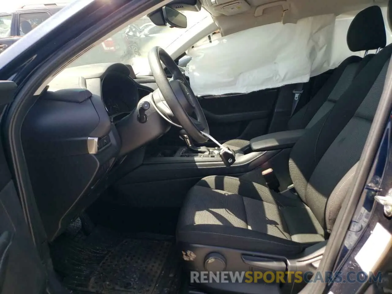 7 Photograph of a damaged car 3MVDMBAM7PM520298 MAZDA CX30 2023