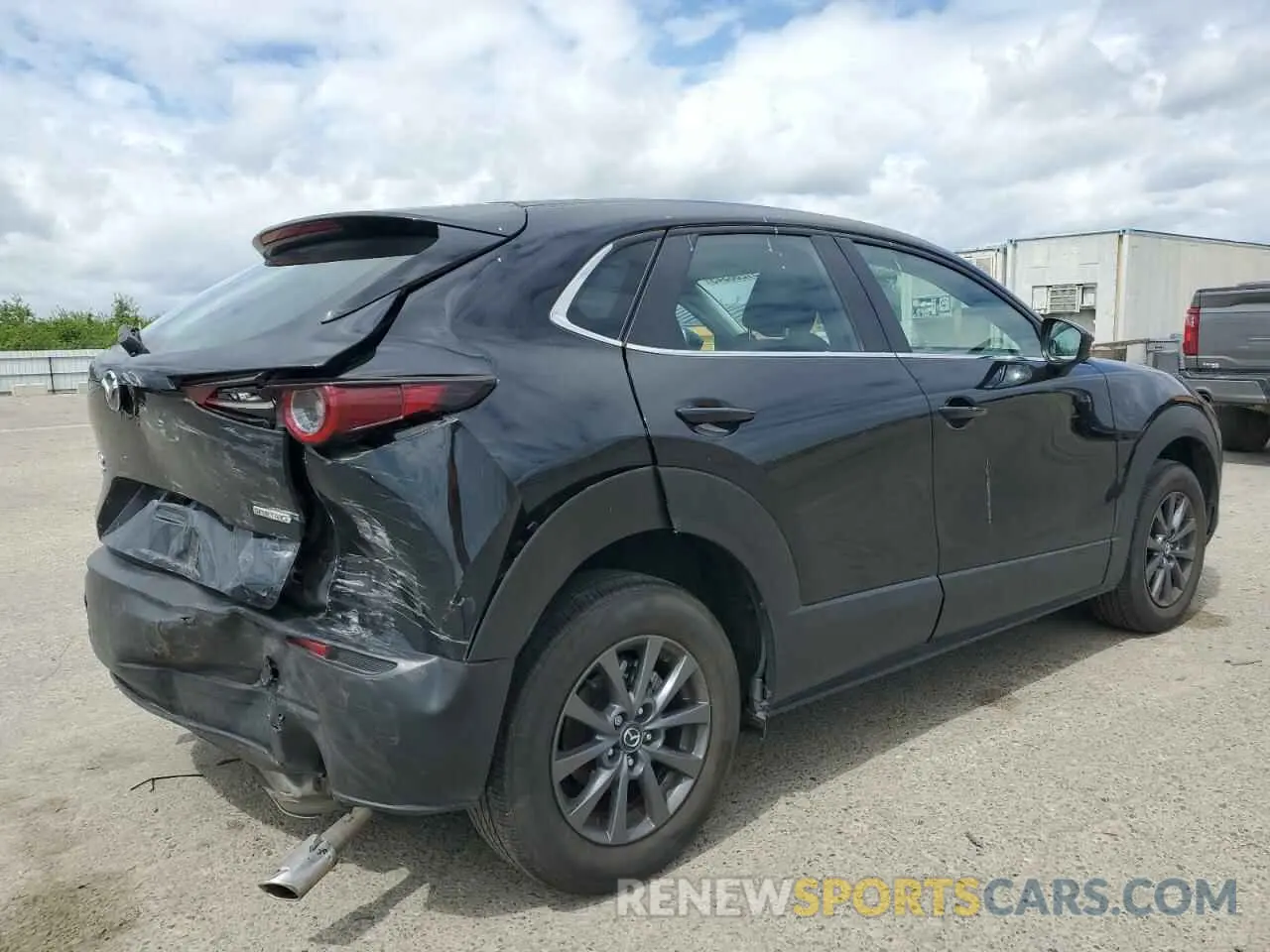 3 Photograph of a damaged car 3MVDMBAM7PM555455 MAZDA CX30 2023