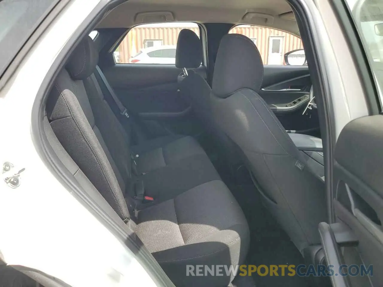 10 Photograph of a damaged car 3MVDMBAMXPM586909 MAZDA CX30 2023