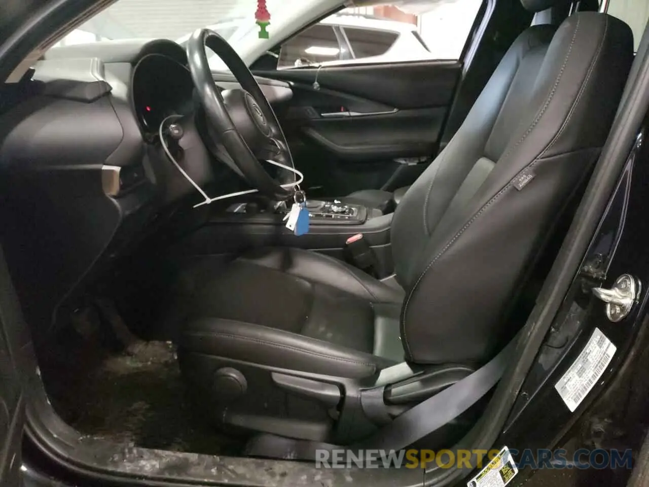 7 Photograph of a damaged car 3MVDMBBM0PM572399 MAZDA CX30 2023