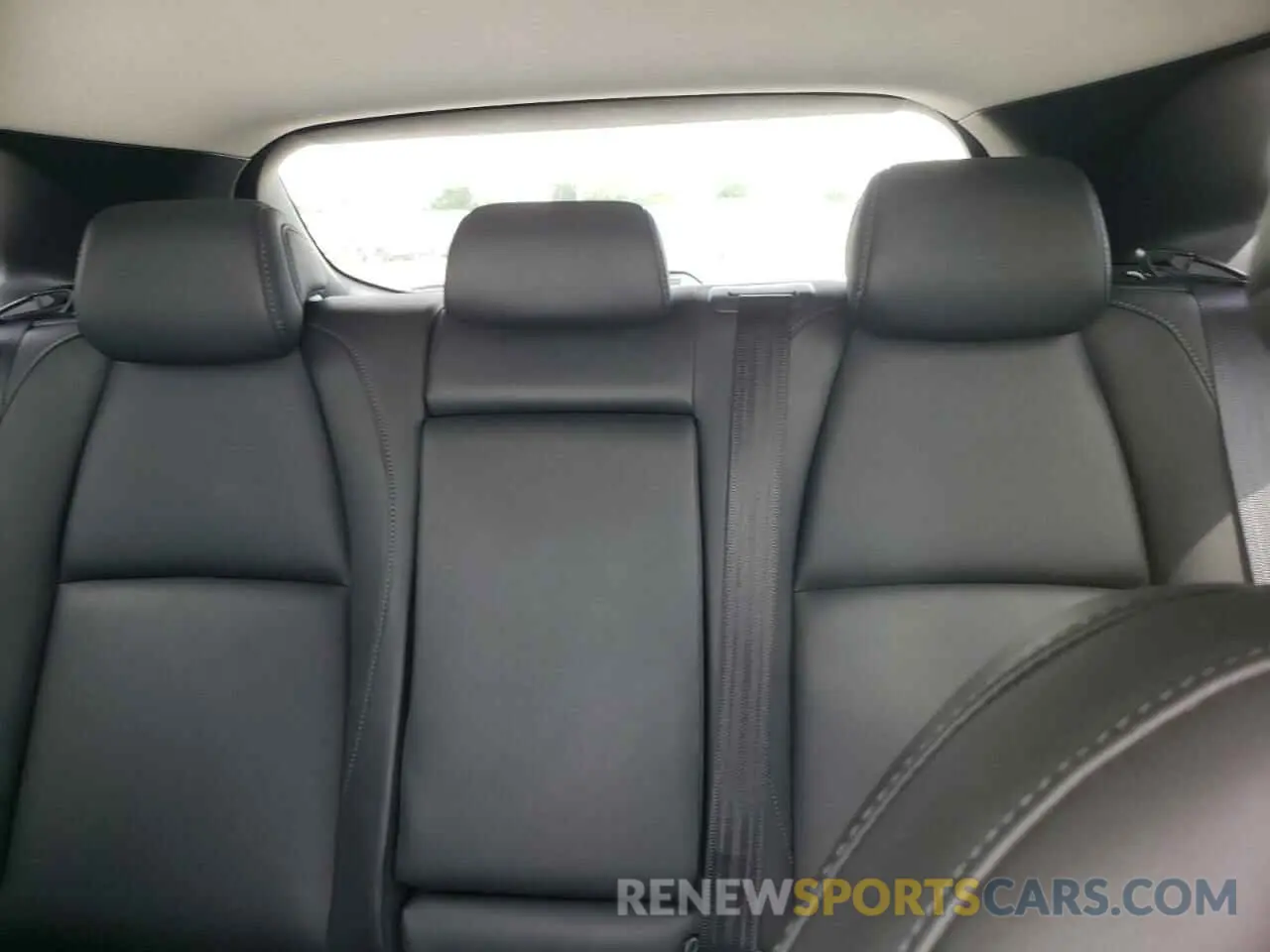10 Photograph of a damaged car 3MVDMBBM1PM533398 MAZDA CX30 2023