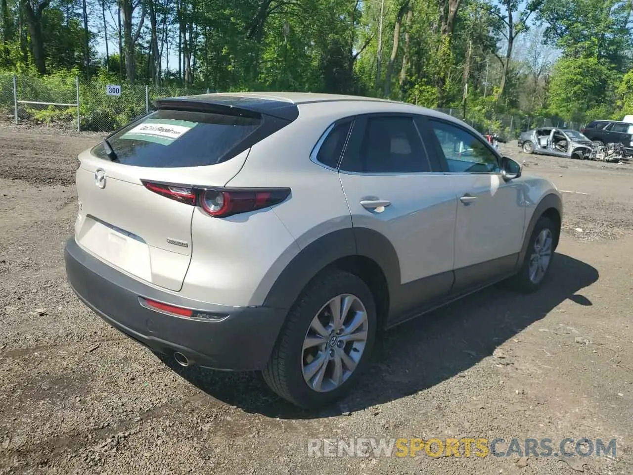 3 Photograph of a damaged car 3MVDMBBM2PM516481 MAZDA CX30 2023