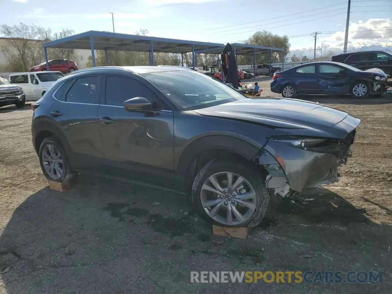 4 Photograph of a damaged car 3MVDMBBM3PM550686 MAZDA CX30 2023