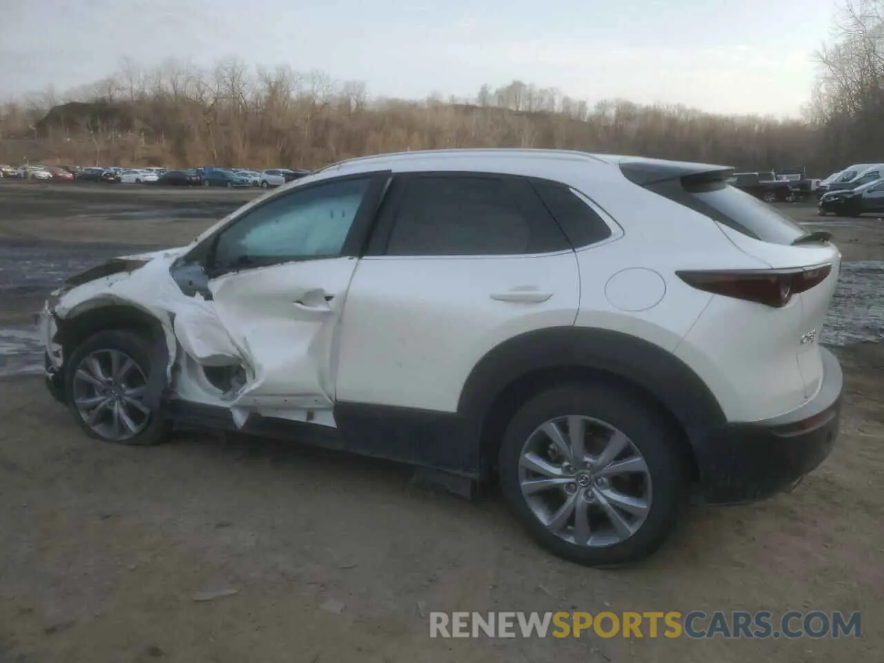 2 Photograph of a damaged car 3MVDMBBM4PM575967 MAZDA CX30 2023