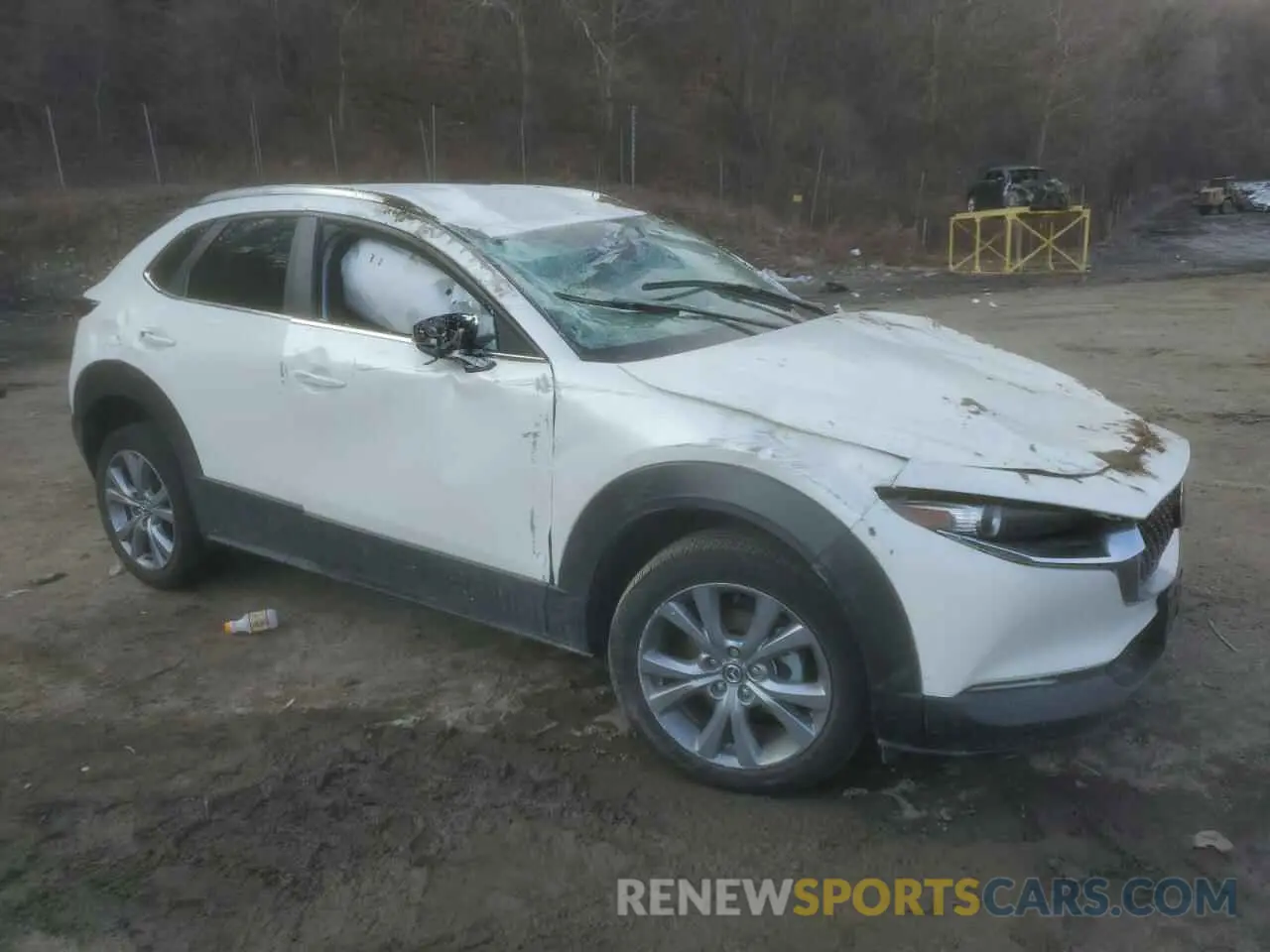 4 Photograph of a damaged car 3MVDMBBM4PM575967 MAZDA CX30 2023