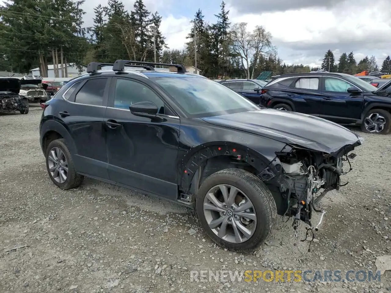 4 Photograph of a damaged car 3MVDMBBM5PM533145 MAZDA CX30 2023