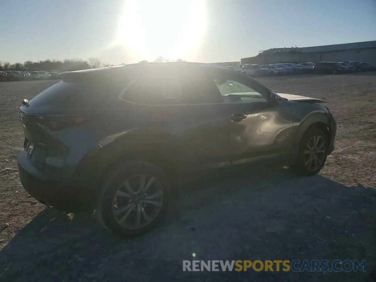 3 Photograph of a damaged car 3MVDMBBM8PM543782 MAZDA CX30 2023