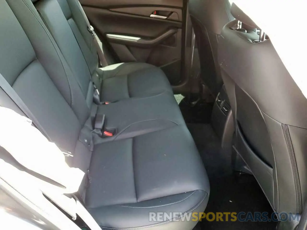 11 Photograph of a damaged car 3MVDMBBM9PM552085 MAZDA CX30 2023