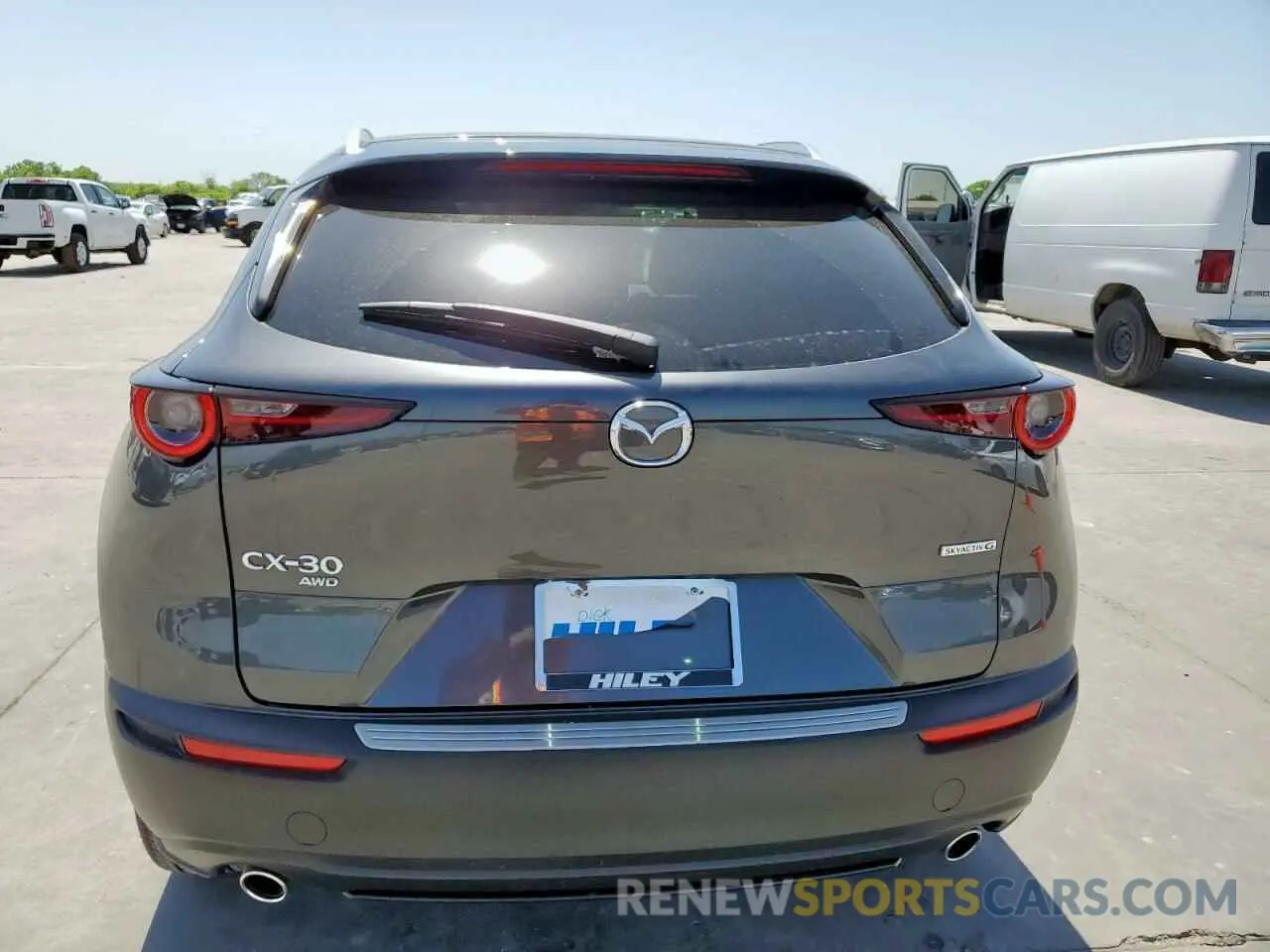 6 Photograph of a damaged car 3MVDMBBM9PM552085 MAZDA CX30 2023