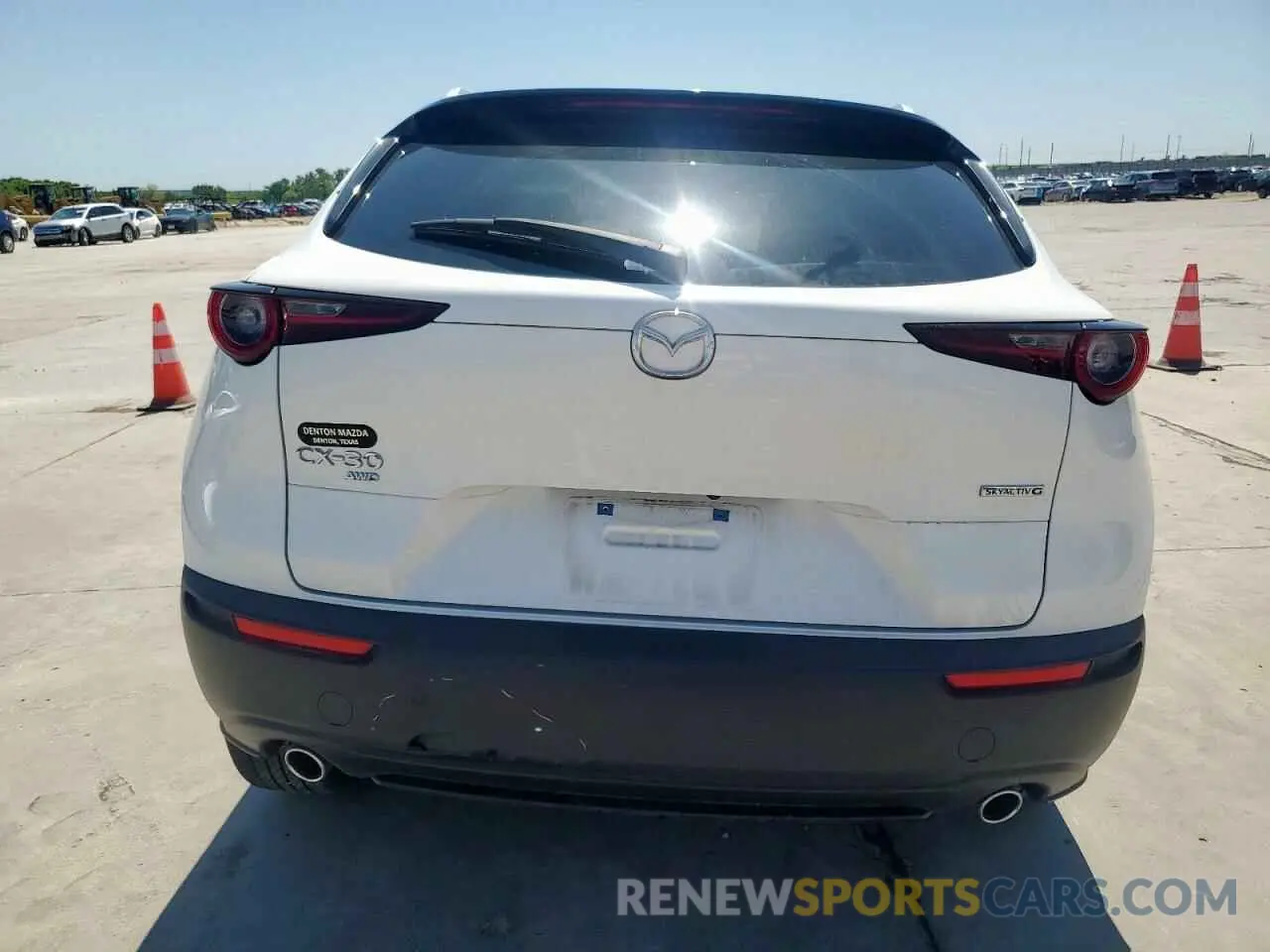 6 Photograph of a damaged car 3MVDMBBMXPM534260 MAZDA CX30 2023