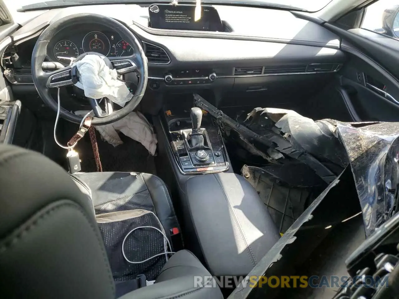 8 Photograph of a damaged car 3MVDMBCM1PM582423 MAZDA CX30 2023