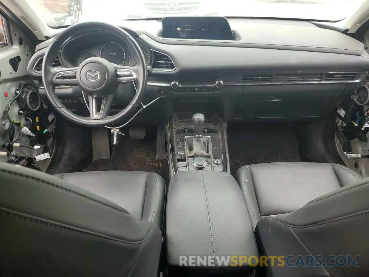 8 Photograph of a damaged car 3MVDMBCM2PM522361 MAZDA CX30 2023