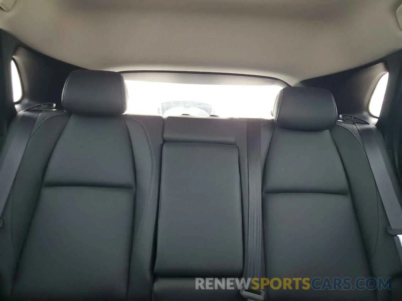 10 Photograph of a damaged car 3MVDMBCM2PM572015 MAZDA CX30 2023