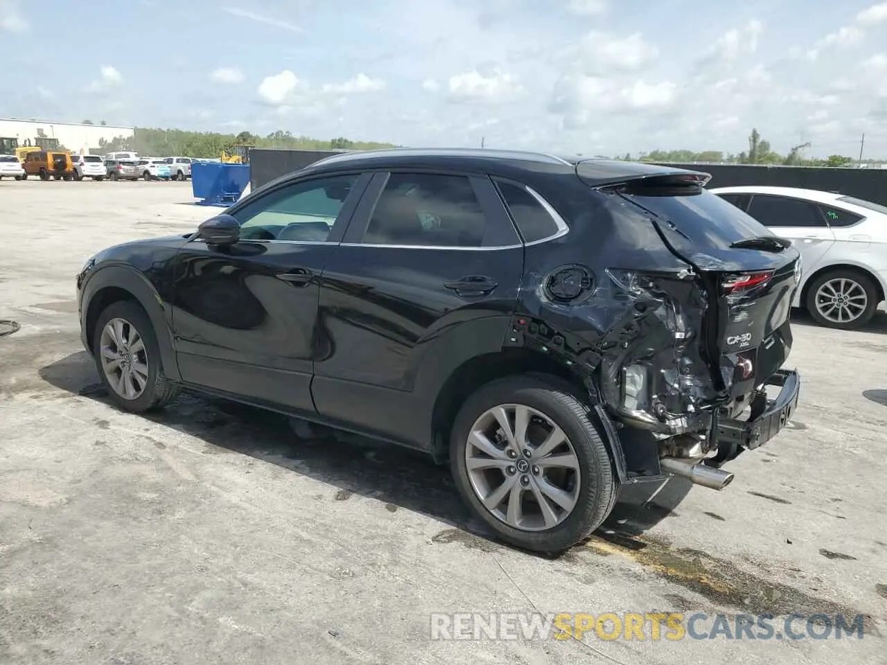 2 Photograph of a damaged car 3MVDMBCM2PM572015 MAZDA CX30 2023